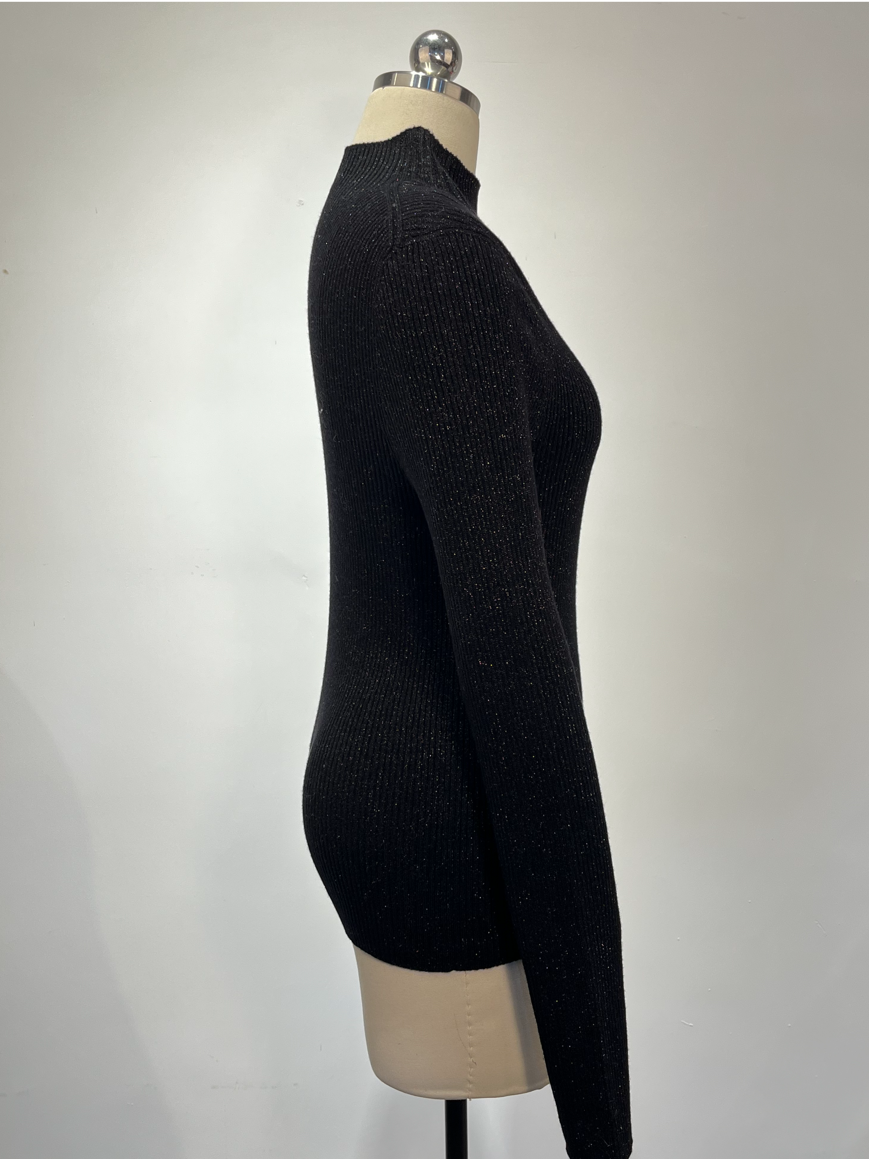 Ultra-Soft Wool Seamless Pullover