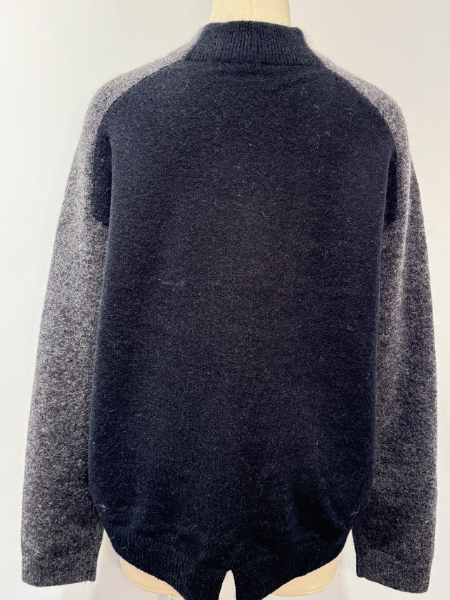  Women's Raglan Sleeve Pullover