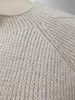 Nahtloser Strick-Pullover mit V-Ausschnitt