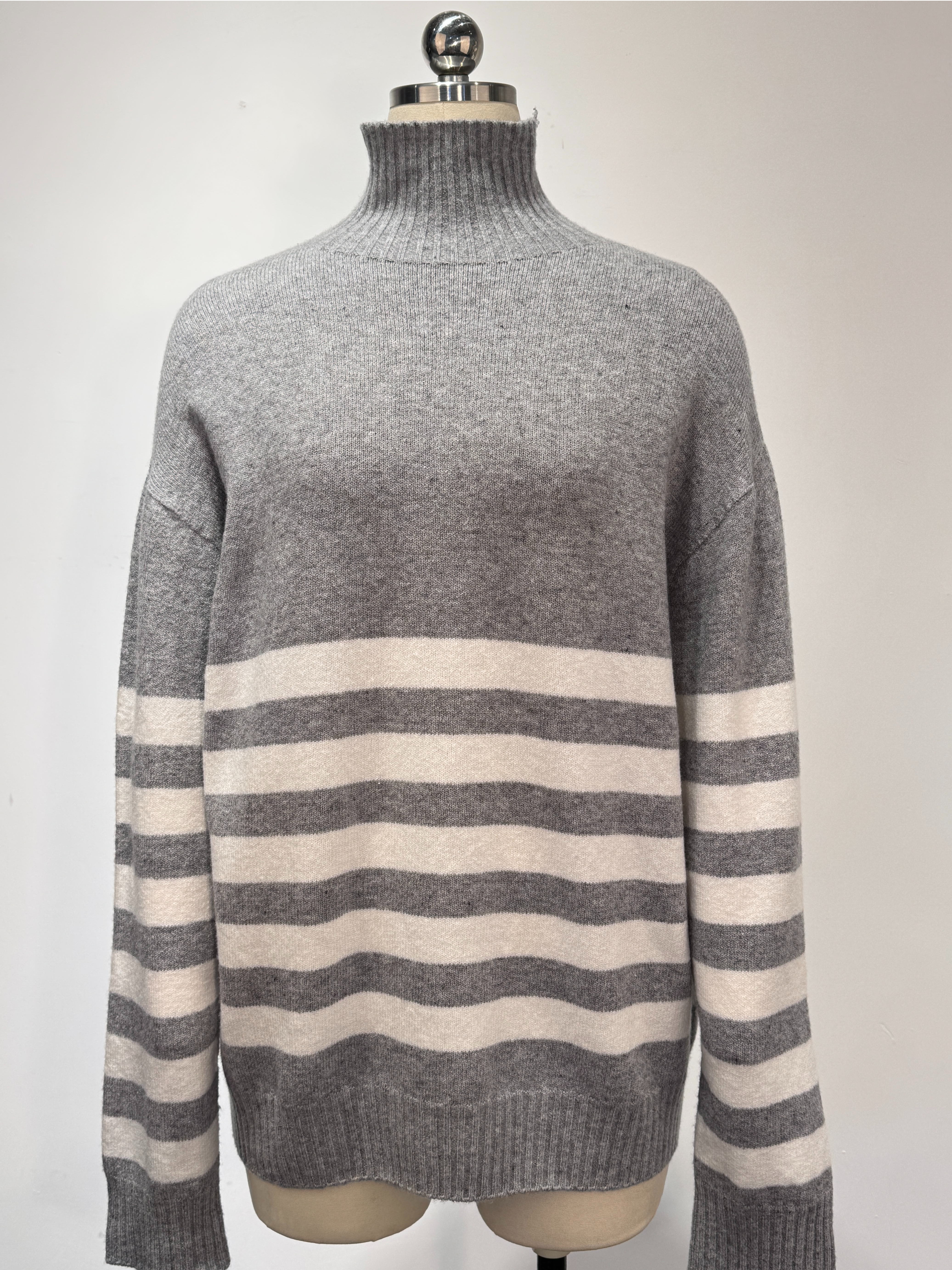 Women's Seamless Striped Pullover