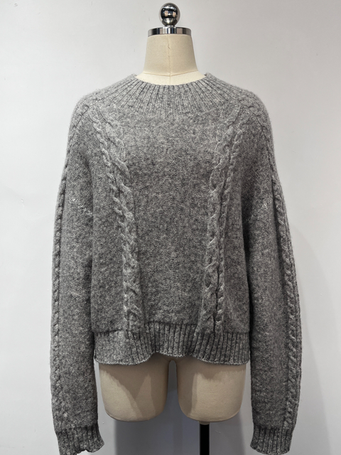 Blend Cable-knit Seamless Sweater
