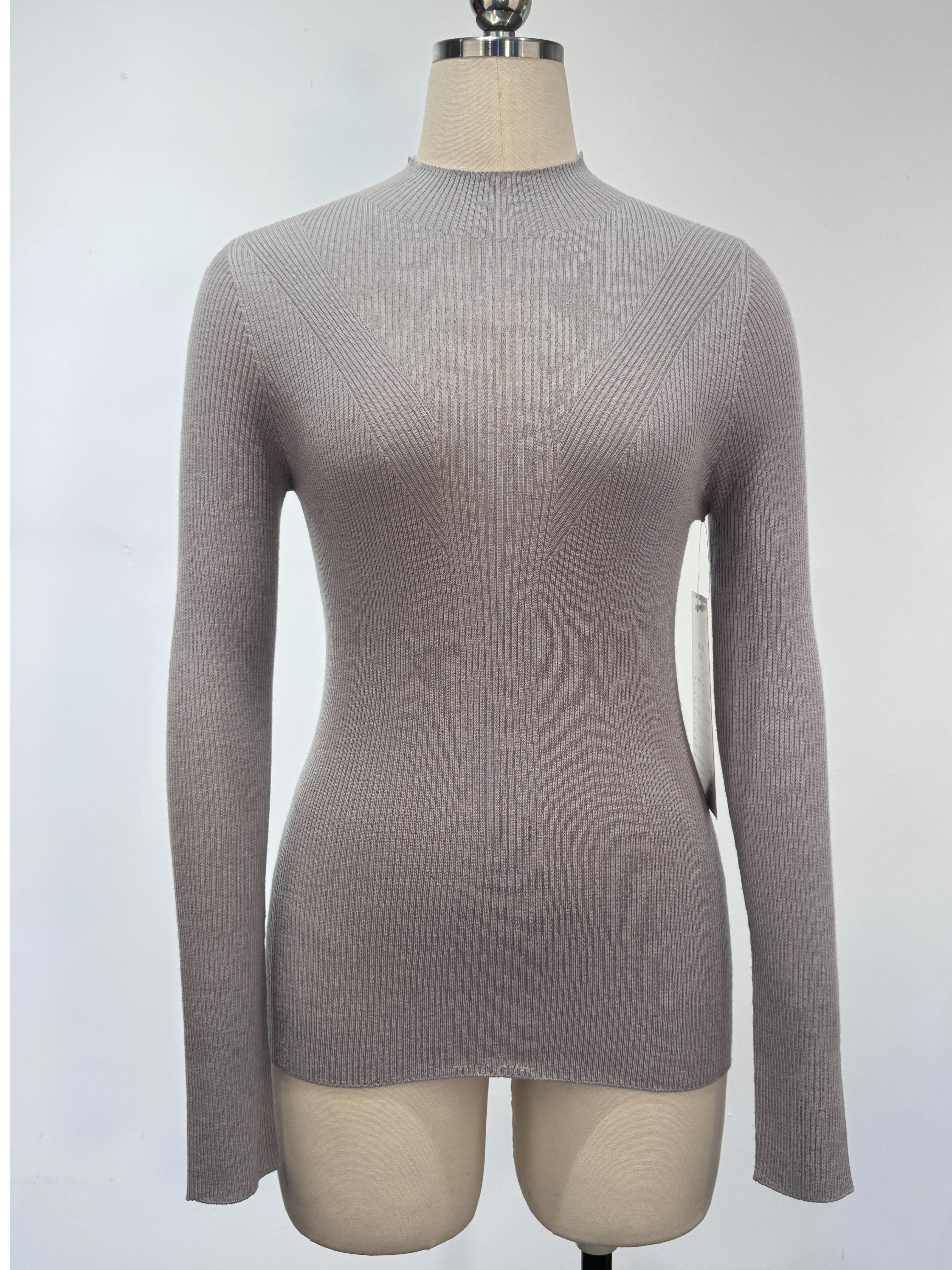 Slim-fit Seamless Wool Blend Pullover